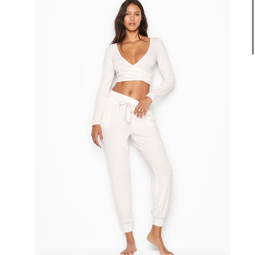Victoria’s Secret Lounge Set